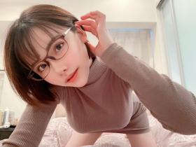 业界不景气!小咖女优惨当「没存款路人」赚的比看护还少活得下去吗?