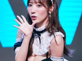 TRE2023日记(11):小宵こなん(小宵虎南)的BlackPink星巴克限量杯