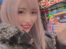 2岁被弃养、为了躲妈妈成为AV女优、第一笔片酬2万円⋯若月まりあ受访全说了!