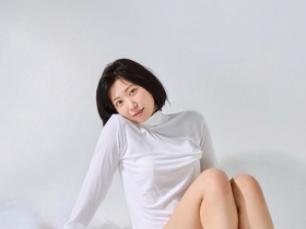 山岸あや花(山岸绮花)动起来!今天下午她就要⋯