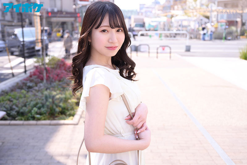 流川莉央出道作品IPIT-029发布！惊异的腰身！G杯美巨乳！三种神技于一身的她不当主播要拍AV！-图片2