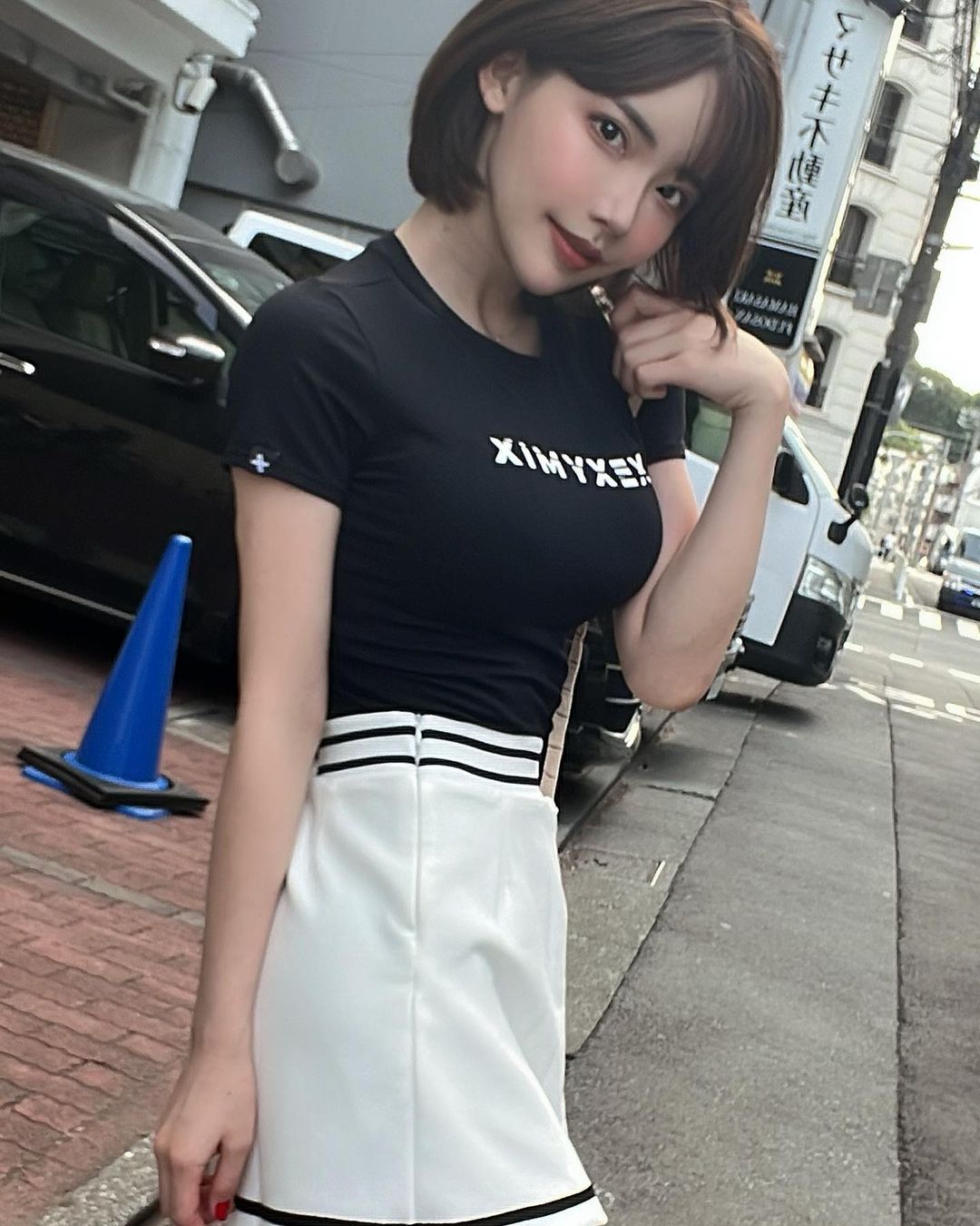 AV霸主深田えいみ(深田咏美)也要斜杠！拍片之余猛健身，巨乳细腰战力超强！-图片11