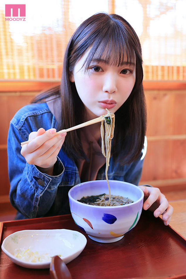 石川澪作品MIDV-140发布！本能般的忘情性交！与美少女的两天一夜温泉旅行！-图片2