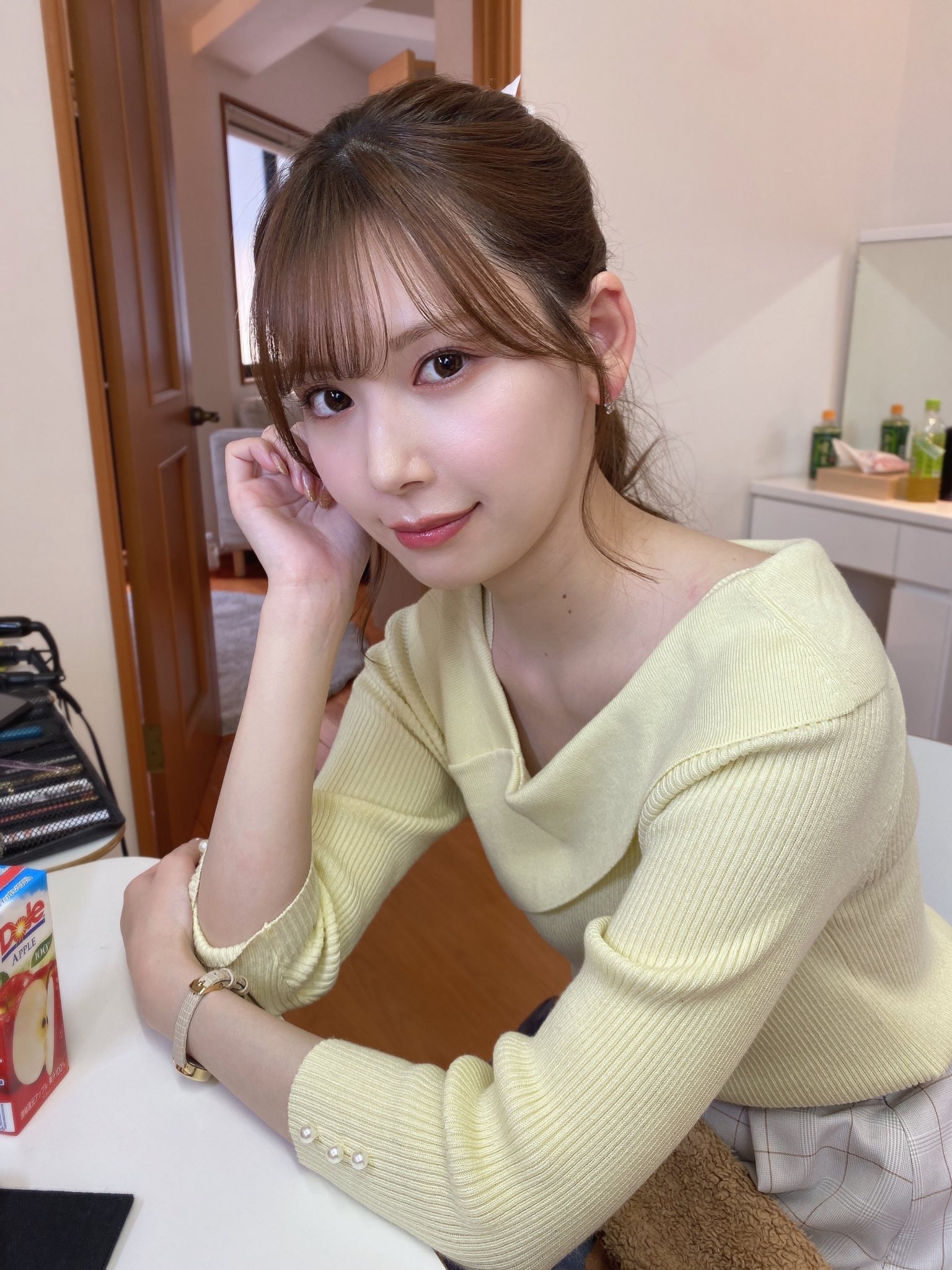 明里つむぎ(明里䌷)作品IPX-904发布！新入社欢迎会！正妹柜台接待逆捡尸一晚榨九发！-图片9