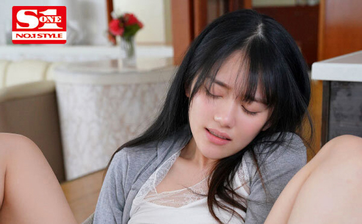 坂井なるは(坂井成羽)作品SSIS-492发布！女友妹妹可爱又傲娇？用老二好好地教训她！-图片4