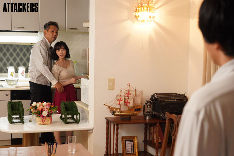 三宮つばき(三宫椿)作品ADN-431发布！暗恋已久老师竟成为继母？忍不住硬上内射了她！-图片2