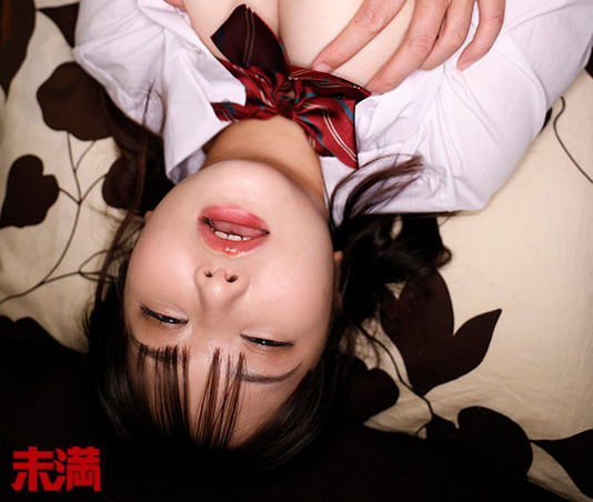 笹原うらら(笹原丽)出道作品EBOD-970发布！那位自以为是拍写真结果被乱揉一通的童颜爆乳大学生是？-图片3