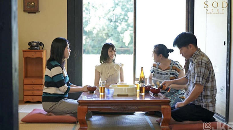 宮島めい(宫岛芽衣)作品STARS-521发布！巨乳小只马在雨后乡下院子激烈打炮！-图片2