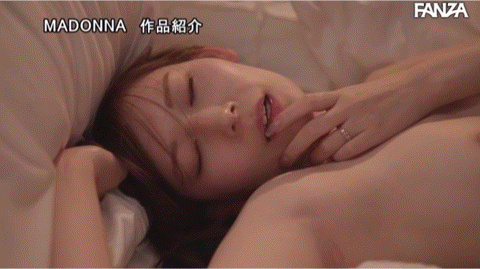 明里つむぎ(明里䌷)作品JUQ-358发布！工作犯大错！只能露出绝对领域道歉了！-图片8