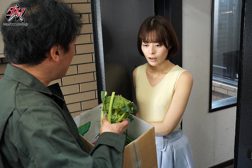 月乃ルナ(月乃露娜)作品DASD-968发布！女友被社区清洁工睡走了，「性爱喷水」连番激烈大战！-图片5