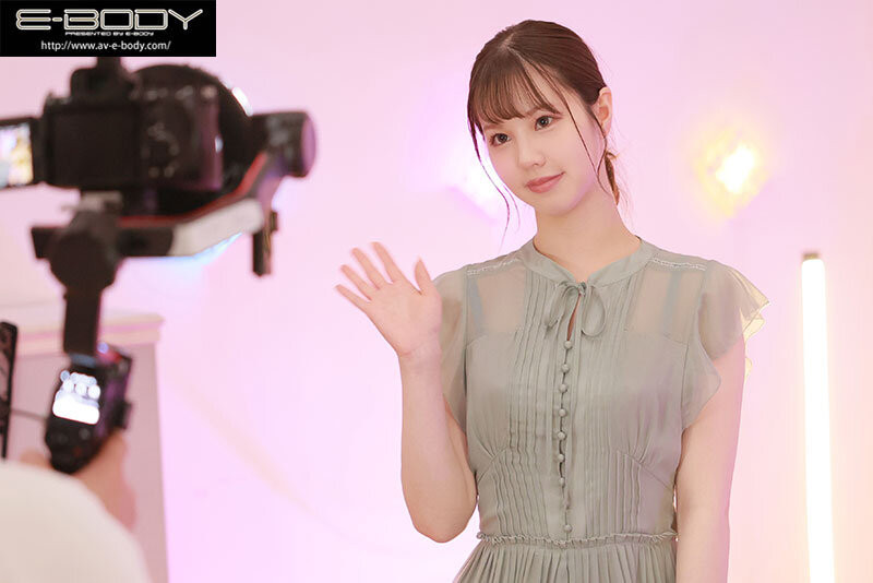 中村彩作品EBWH-105发布！E-BODY这位业界最强脸蛋的巨乳混血美少女竟然是三年不见的她？-图片3