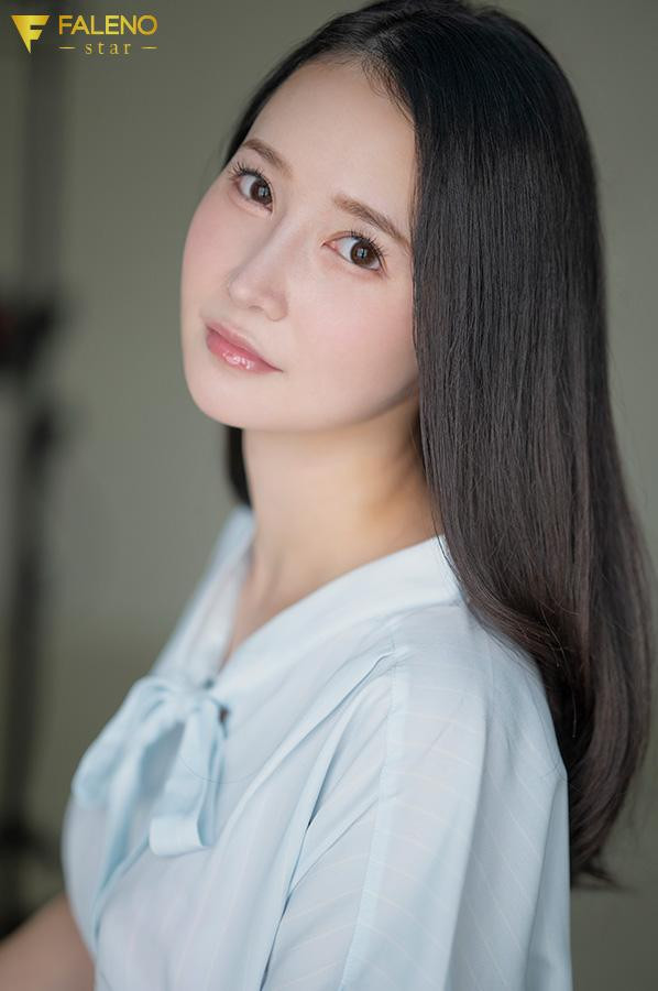 宮野桜(宫野樱)出道作品MGOLD-038发布！想被搞得乱七八糟⋯地方的公务员变洒水机！-图片2