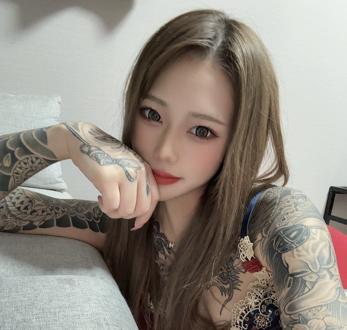 休业的这段时间⋯她从美少女变成全刺青女优！-图片9