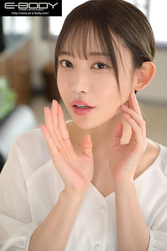 ブラチラ谷間誘惑と中出し淫語誘惑で新人をダメにするフェロモン全振り女上司 七瀬アリス 1